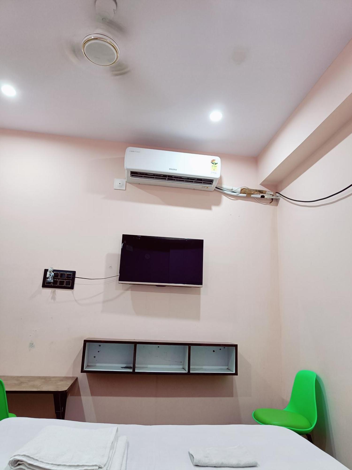 Hotel A R S Rooms & Banquet Patna  Exterior foto